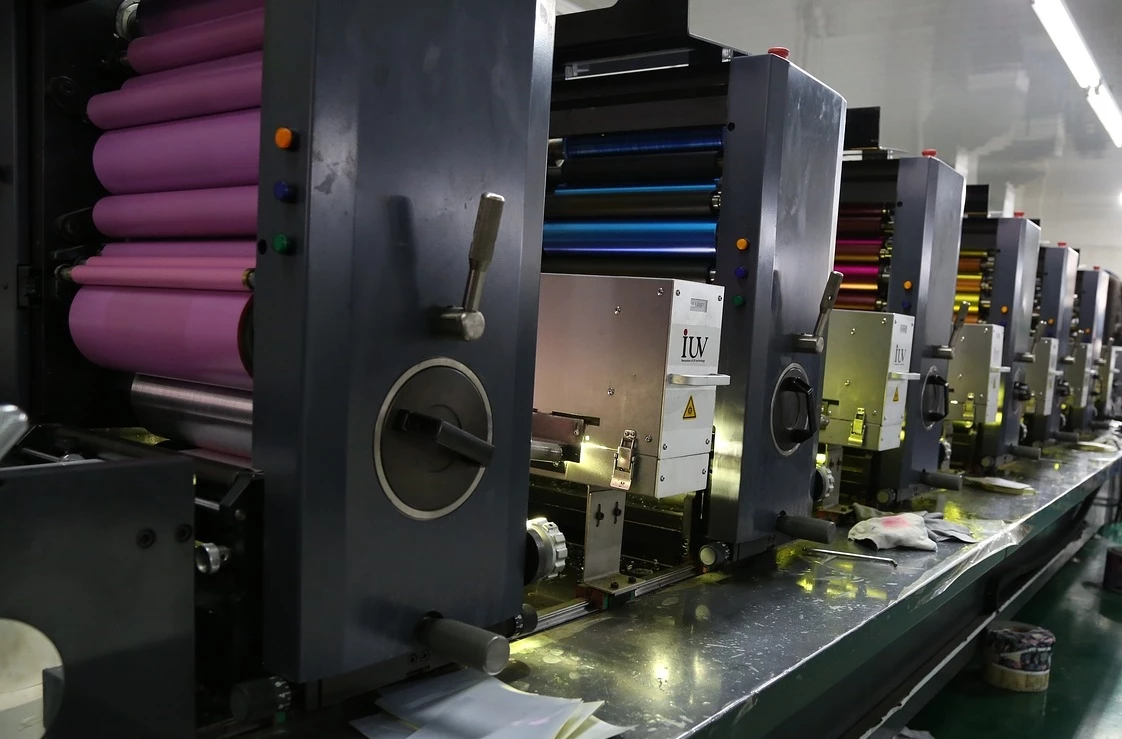Offsetdruck Maschine mit 6 Druckwerken