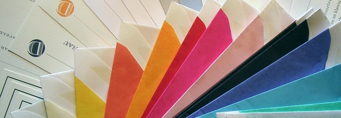 Druckateur - elegante Briefumschläge von Crown Mill mit farbigem Seidenfutter 